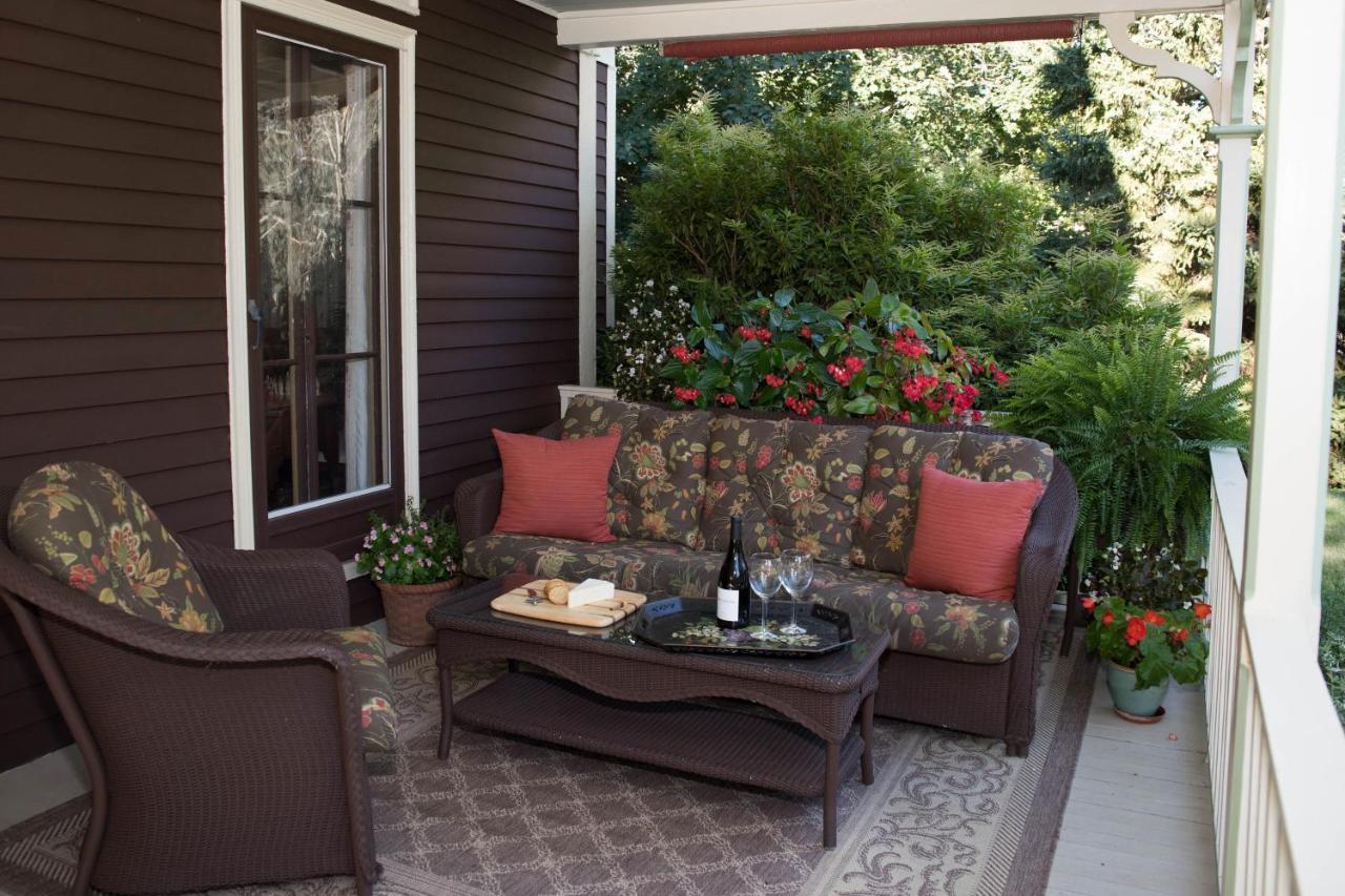 Ivy Lodge Newport Exterior photo
